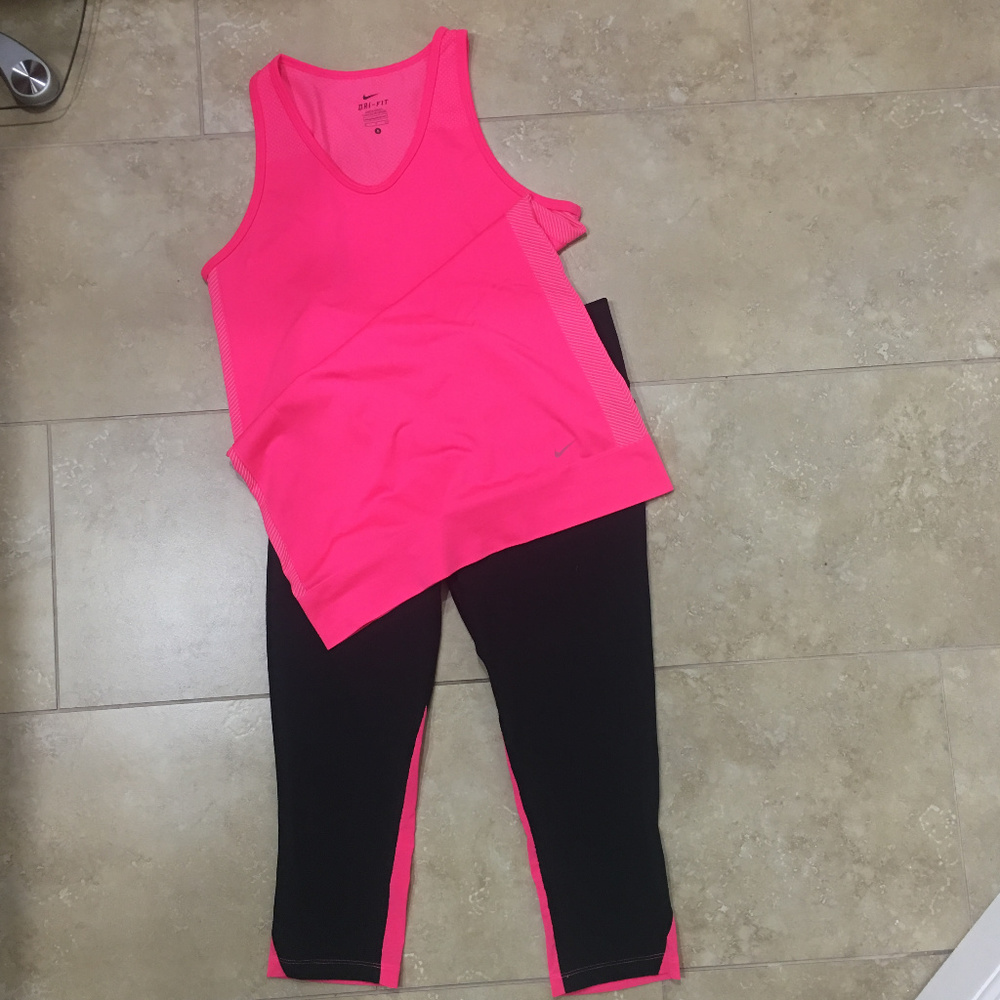 Women's Nike workout set